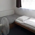 Austrian Business Centrum Ufo Einsteinova Гостевой дом Братислава