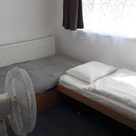 Austrian Business Ufo Einsteinova Pensión Bratislava