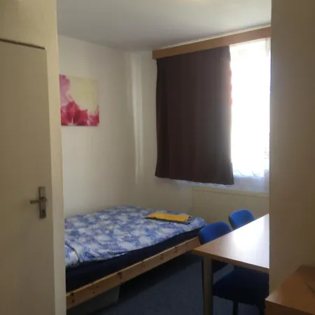 Austrian Business Centrum Ufo Einsteinova 3* Братислава