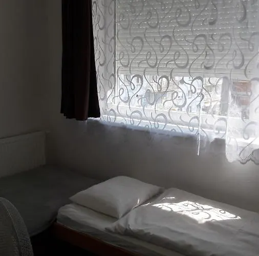 Austrian Business Ufo Einsteinova