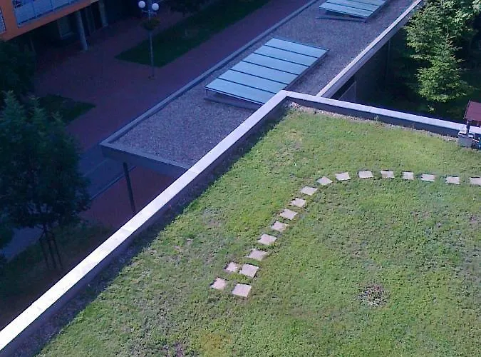 Vendégház Austrian Business Centrum Ufo Einsteinova Pozsony