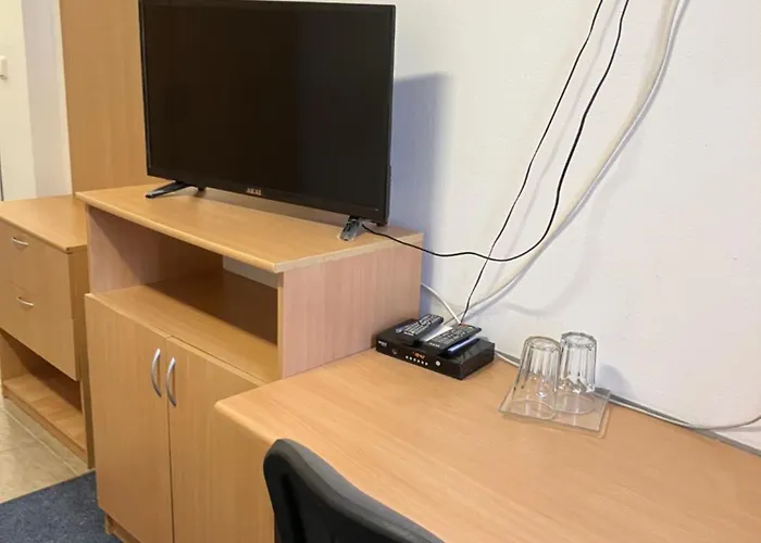 Vendégház Austrian Business Centrum Ufo Einsteinova 3*