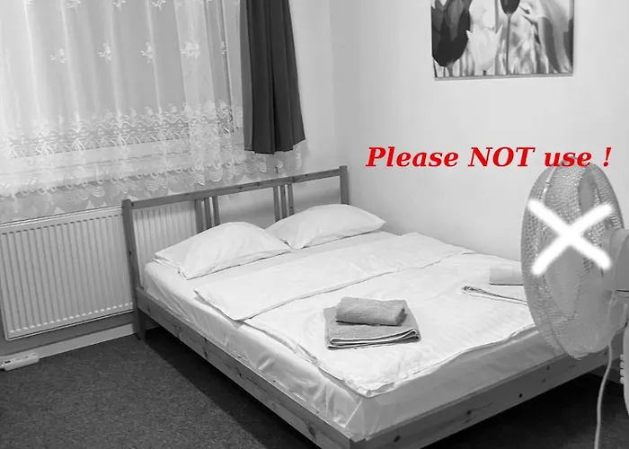 Austrian Business Centrum Ufo Einsteinova 招待所