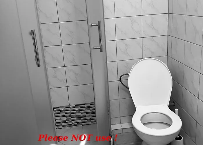 招待所 Austrian Business Centrum Ufo Einsteinova 布拉迪斯拉发