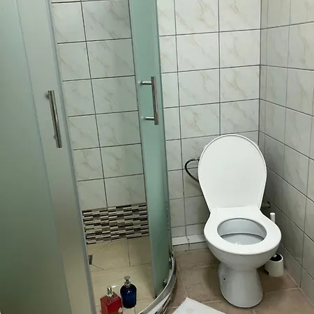 Austrian Business Ufo Einsteinova بيت ضيافة براتسيلافا